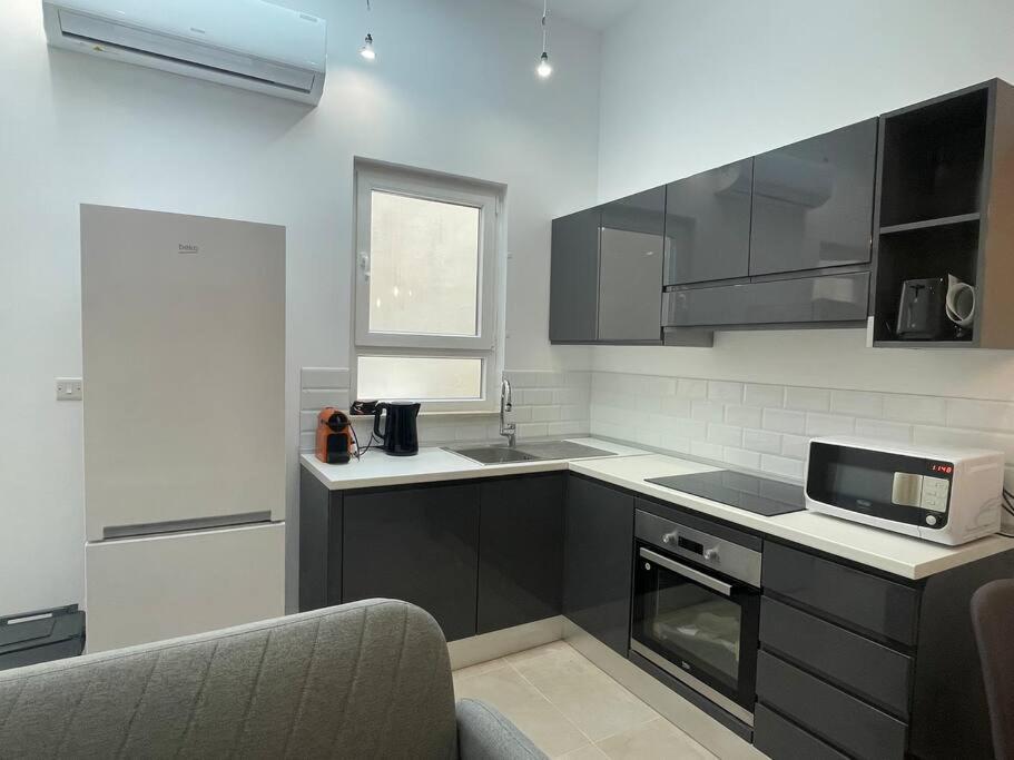 סליאמה New Two Bedroom Flat Kamila On A Dwell מראה חיצוני תמונה