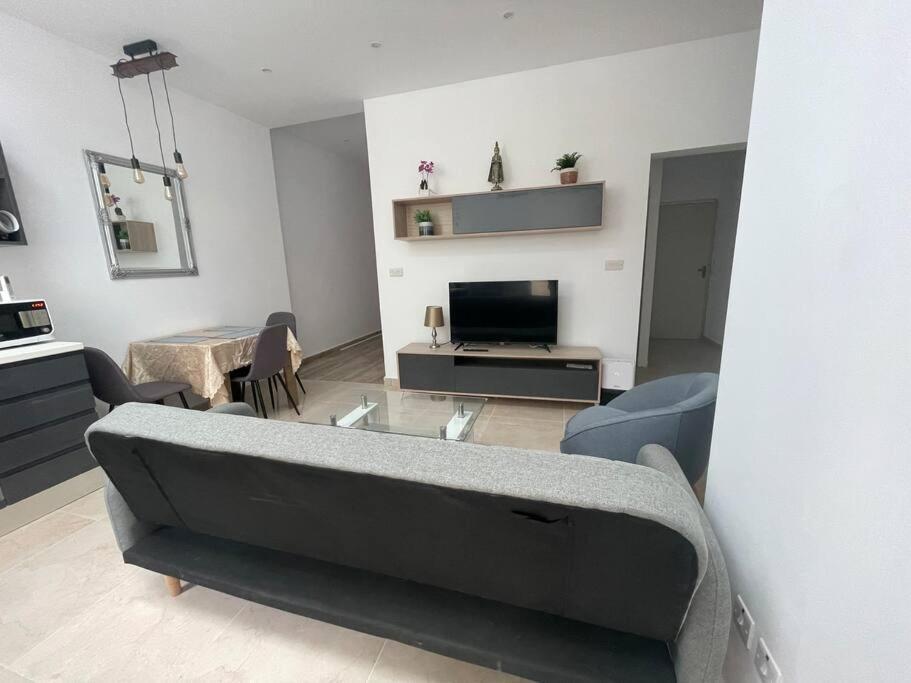 סליאמה New Two Bedroom Flat Kamila On A Dwell מראה חיצוני תמונה